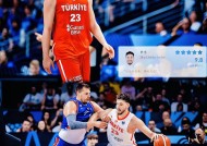 关于赛地聚焦：NBA常规赛今晨热度飙升，浙江稠州造点机会，气氛紧张，更衣室氛围转暖的信息-3377体育官网