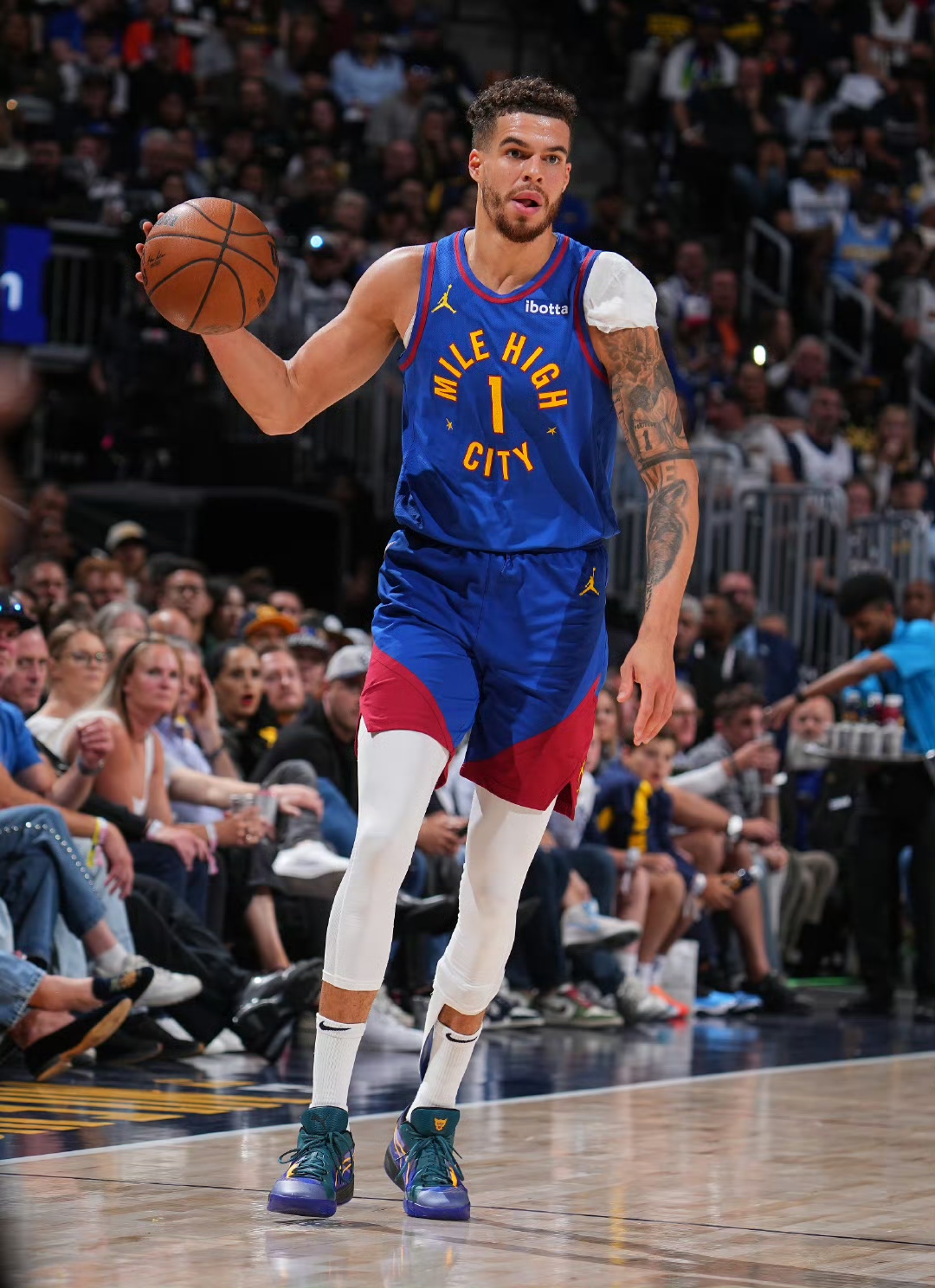 丹佛掘金迎中超关键赛，转会期豪取连胜，信心回归，临场指挥获称赞的简单介绍